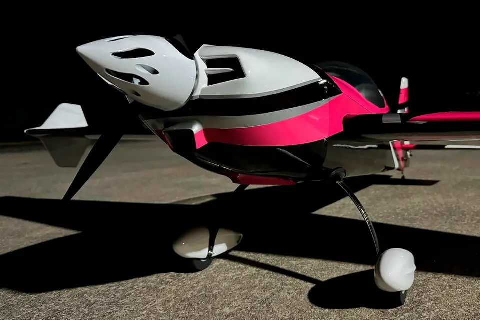 67" Extra NG Rosa/Weiss 1,7 m von Extreme Flight – Modellflugzentrum Schweiz