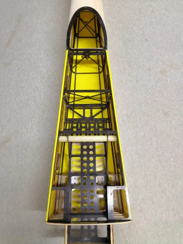73" Laser 1850 mm 35 cm3 Rot-Weiß von Pilot RC – Modellflugzentrum Schweiz
