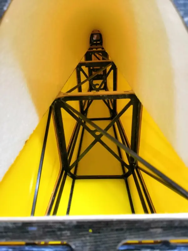 73" Laser 1850 mm 35 cm3 Rot-Weiß von Pilot RC – Modellflugzentrum Schweiz