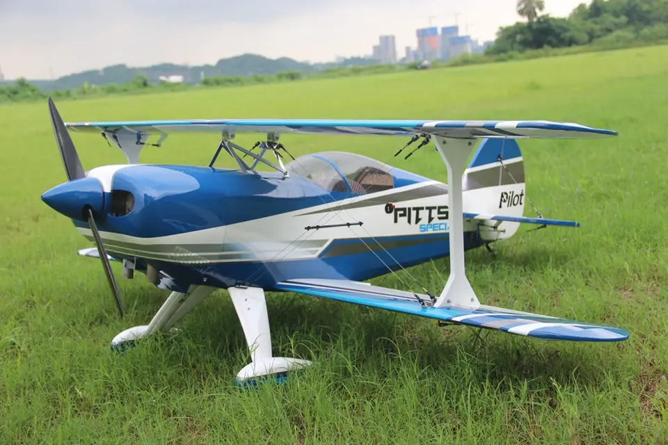 73" Pitts S2B Blau (1,85 m) von Pilot RC – Modellflugzentrum Schweiz