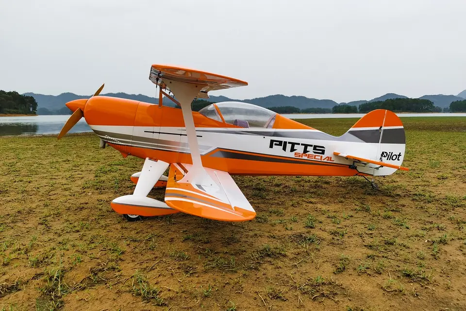 73" Pitts S2B Orange (1,85 m) von Pilot RC – Modellflugzentrum Schweiz