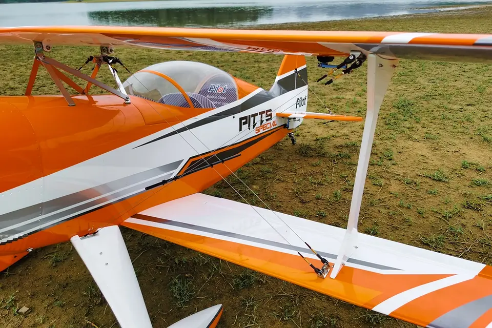73" Pitts S2B Orange (1,85 m) von Pilot RC – Modellflugzentrum Schweiz