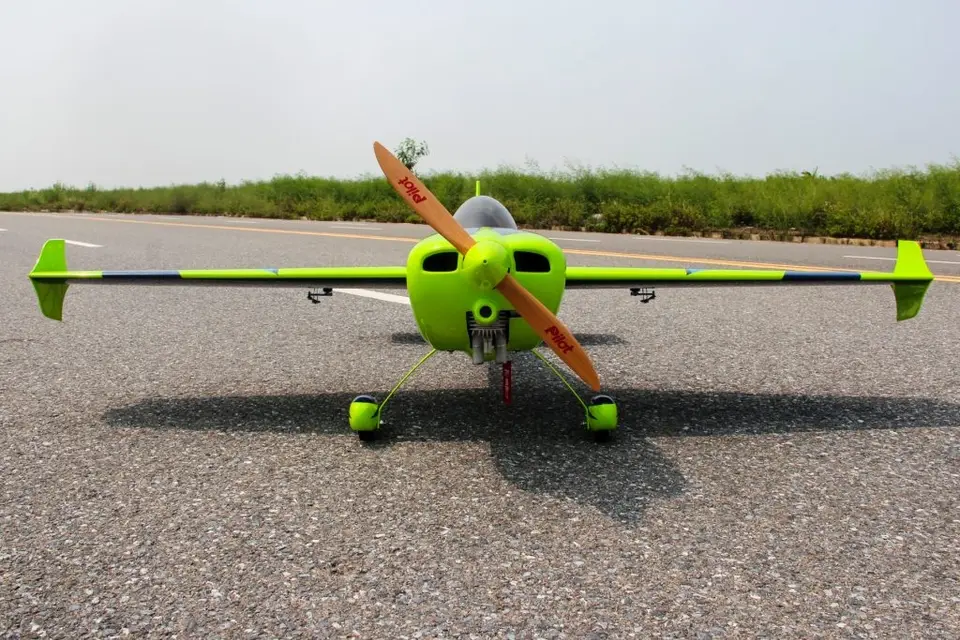 74" Slick 1880 mm Grün-Blau von Pilot RC – Modellflugzentrum Schweiz
