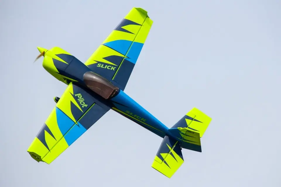 74" Slick 1880 mm Grün-Blau von Pilot RC – Modellflugzentrum Schweiz