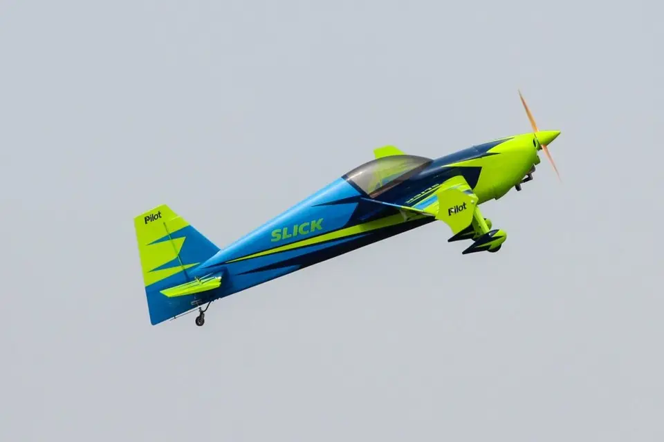 74" Slick 1880 mm Grün-Blau von Pilot RC – Modellflugzentrum Schweiz