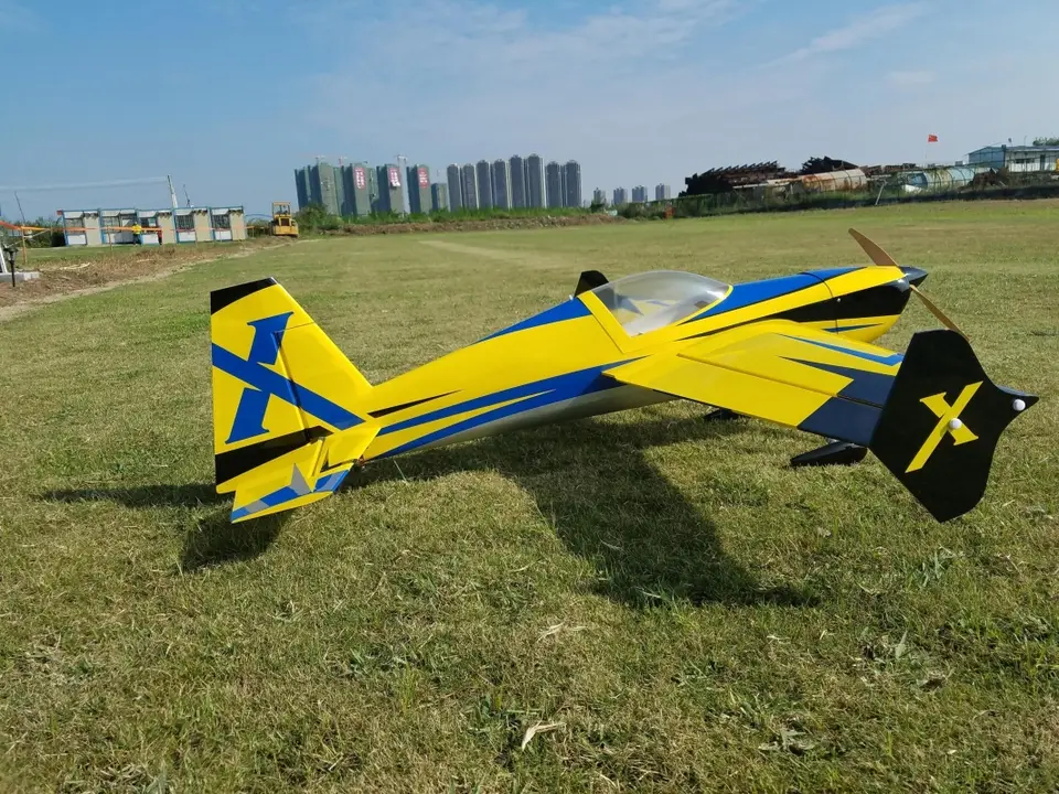 74" Slick 580 EXP – Gelb/Blau 1,87 m von Extreme Flight – Modellflugzentrum Schweiz