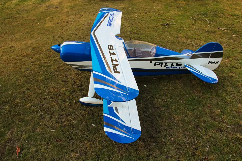 87" Pitts S2B Blau (2,2 m) von Pilot RC – Modellflugzentrum Schweiz