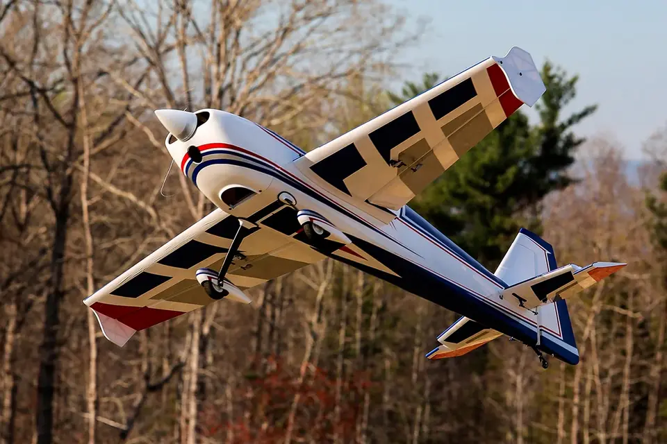88" Extra 260 Blau/Weiss 2,23 von Extreme Flight – Modellflugzentrum Schweiz