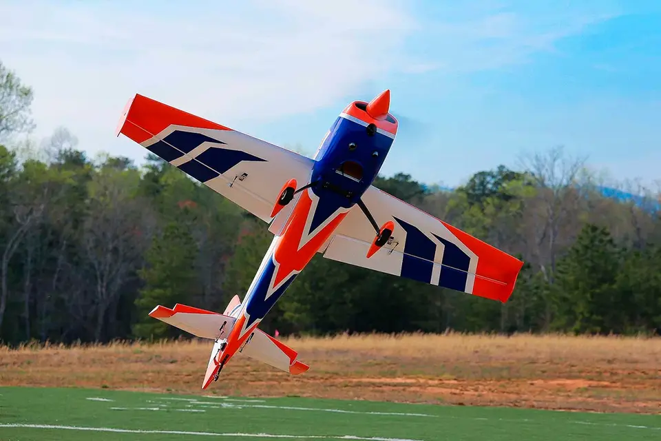 88" Extra 260 Orange/Weiss 2,23 von Extreme Flight – Modellflugzentrum Schweiz