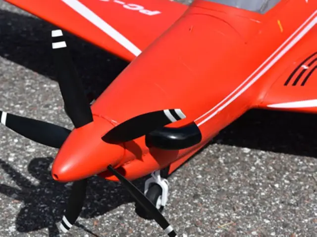 FMS Pilatus PC-21 PNP - 110 cm B-Ware – Modellflugzentrum Schweiz