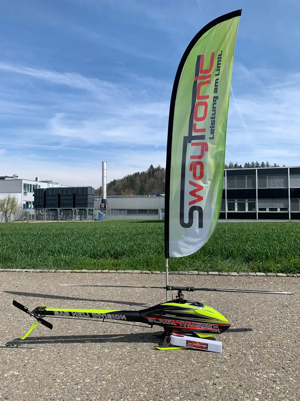SWAYTRONIC LiPo 12S 44.4V 5300mAh 50C/100C – Modellflugzentrum Schweiz